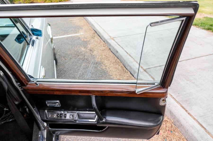 Детали интерьера Mercedes-Benz 600 (W100) 1968 года  (NA) (фото 115 из 149)